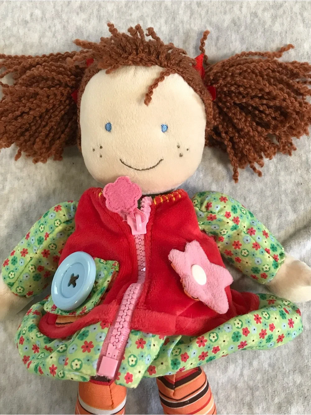 Carters “Teach Me To Dress” cloth Doll Yarn Hair Plush Toy Zip Snap Buckle